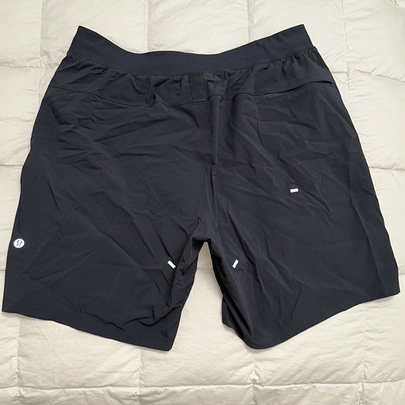 Lululemon black shorts Large zipper side and back pockets - Picture 2 of 6